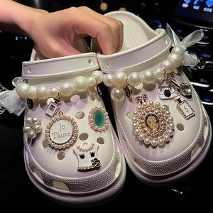 Accessories Shoes Charm Set with Chains